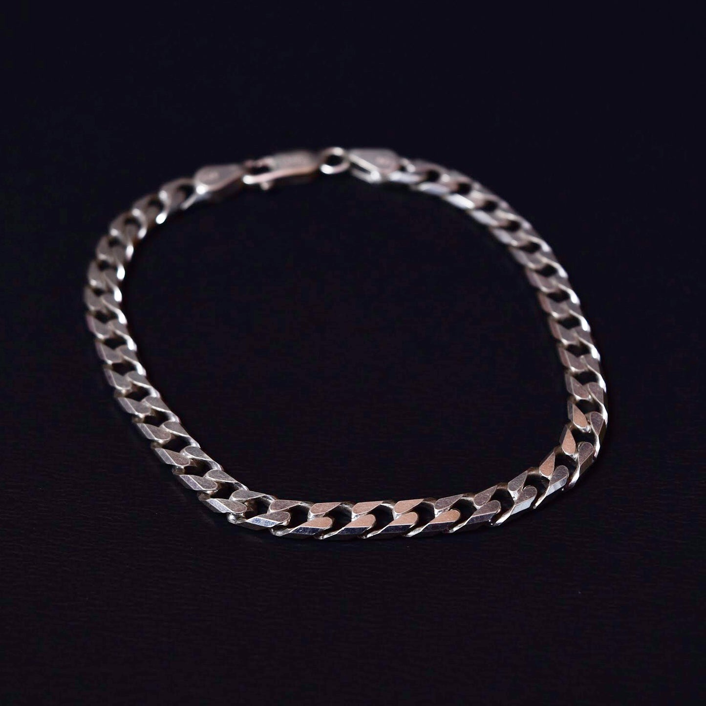 92.5 Silver Men’s Curb Chain Bracelet – Sleek & Stylish