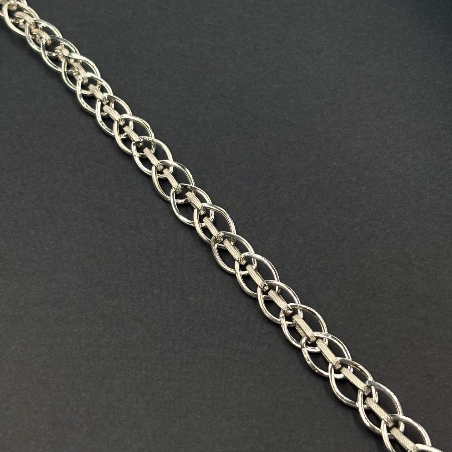 ✨ Textured Oval Link Premium Men’s Bracelet – Hollow Design | Italian 92.5 Sterling Silver