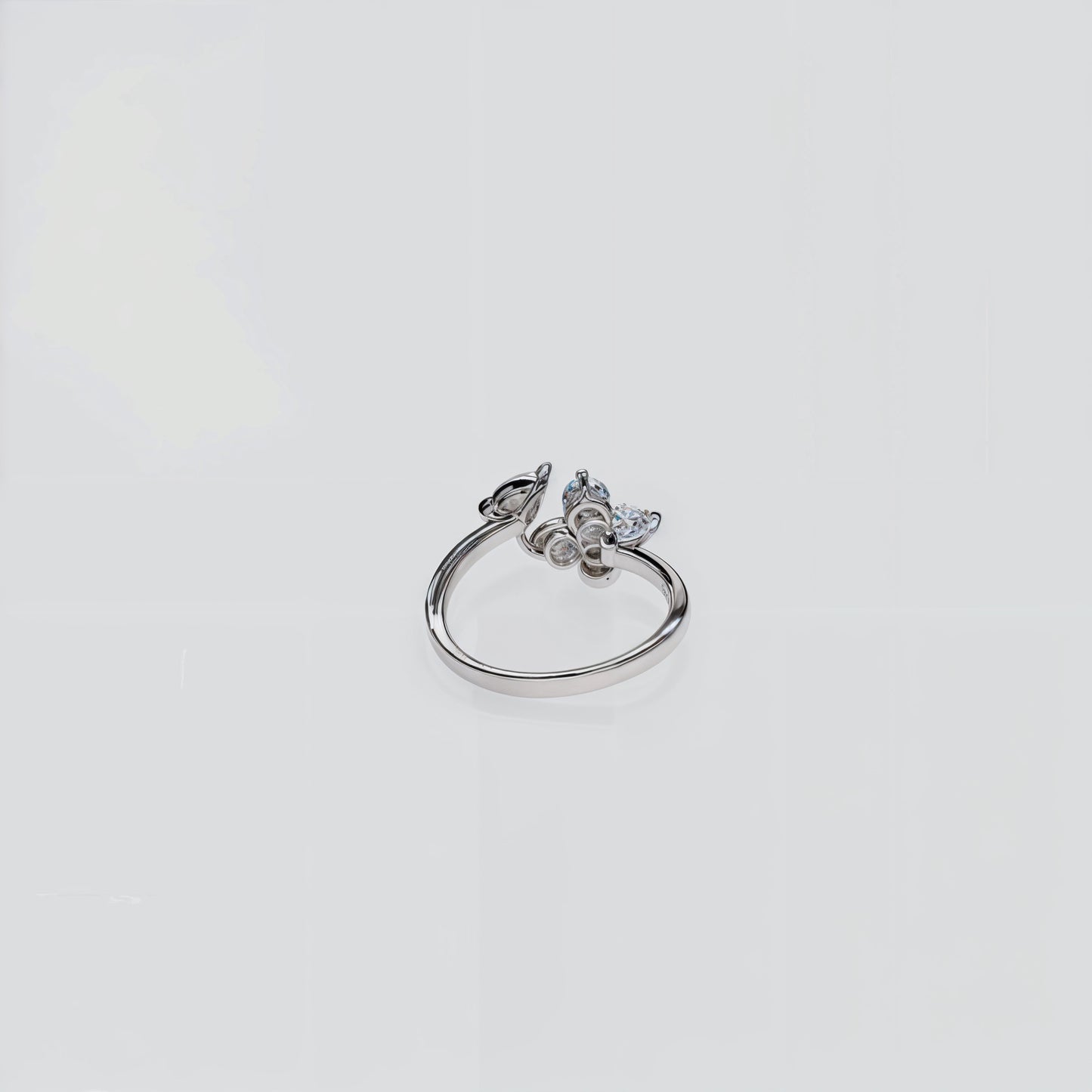 “Floral Radiance Adjustable Ring – Italian 92.5 Silver with CZ Brilliance”