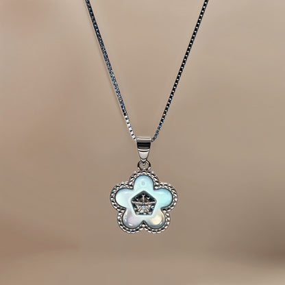 Elegant Flower Set in Italian 92.5 Silver