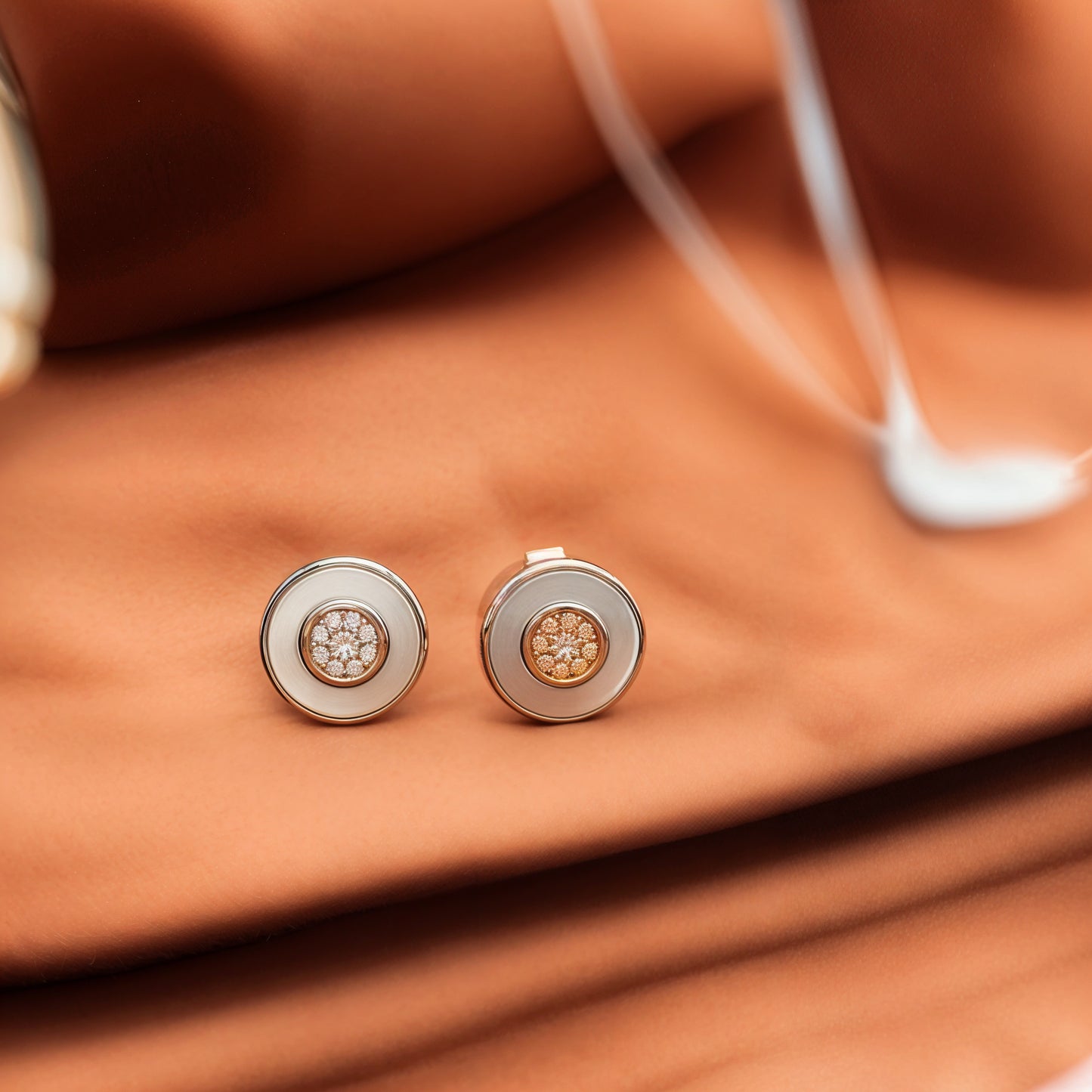 Classic Round Set in Italian 92.5 Silver