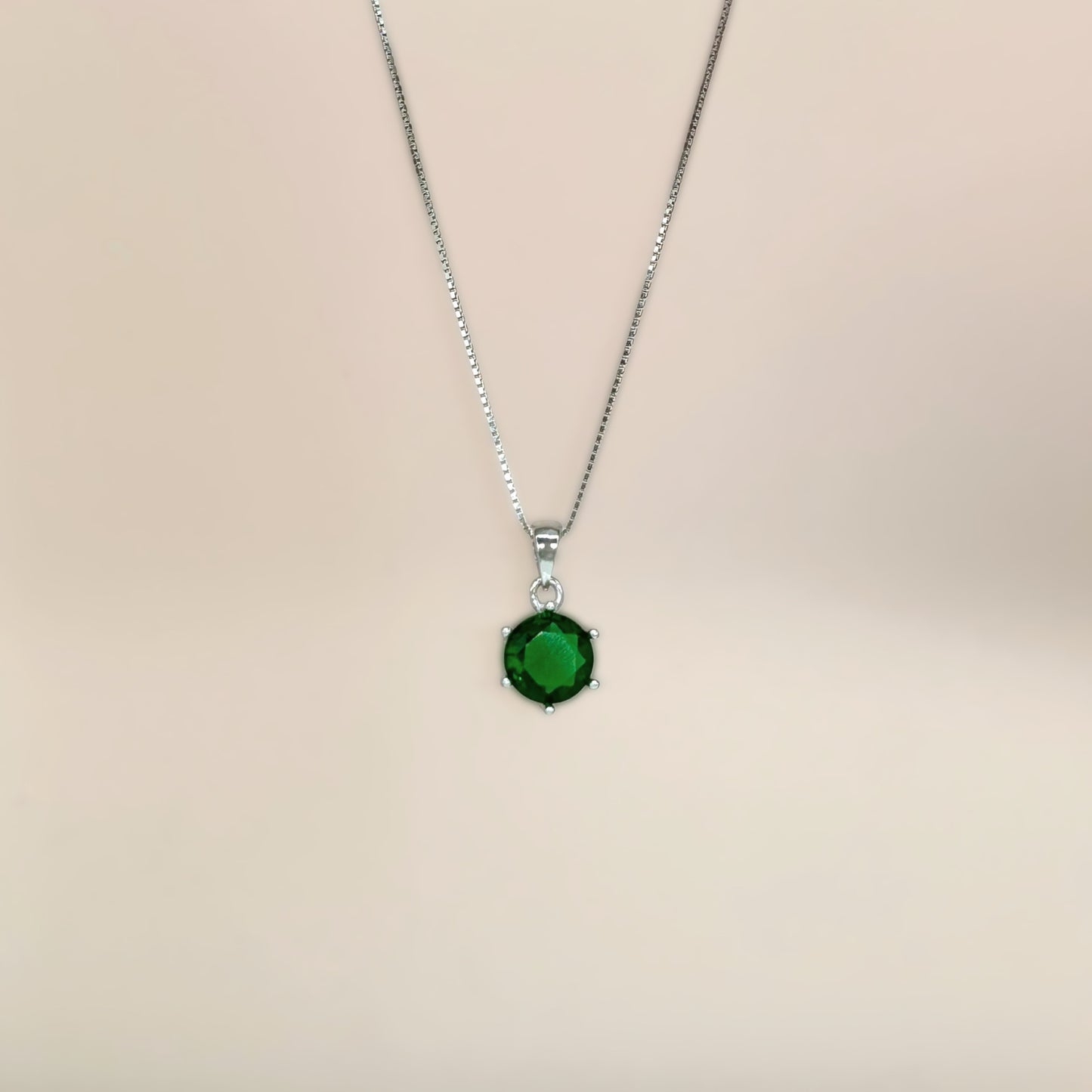 Green Solitaire Necklace in Italian 92.5 Silver