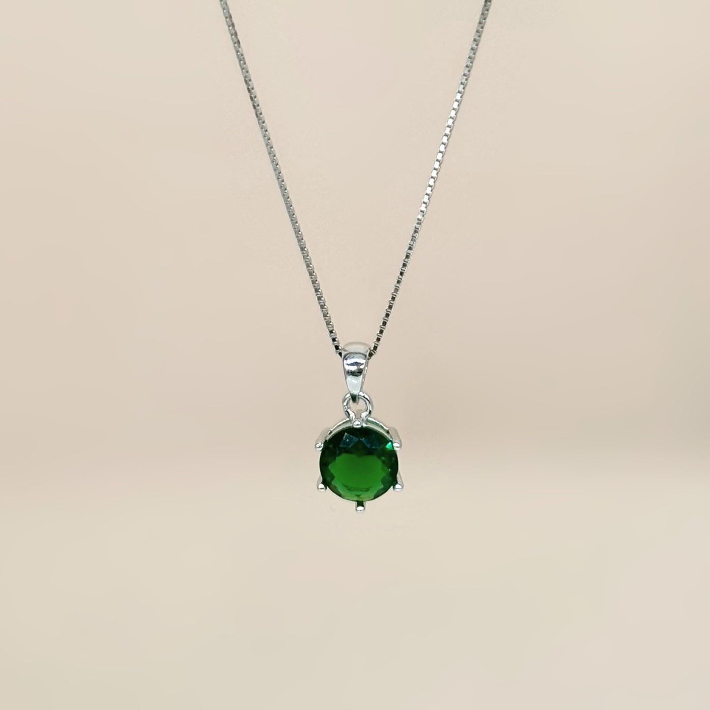 Green Solitaire Necklace in Italian 92.5 Silver