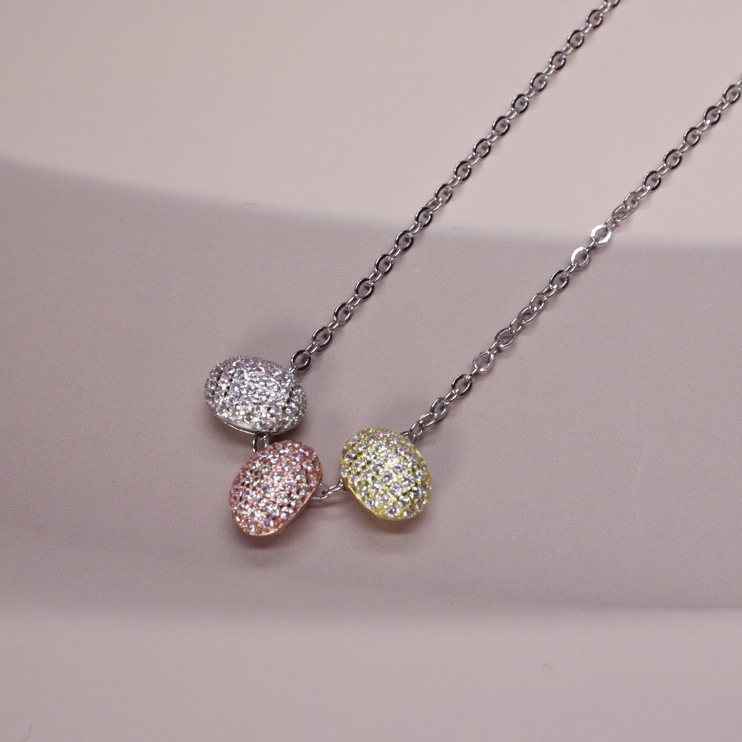 Trio style  chain pendant