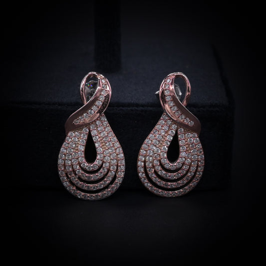 Elegant Teardrop Earring