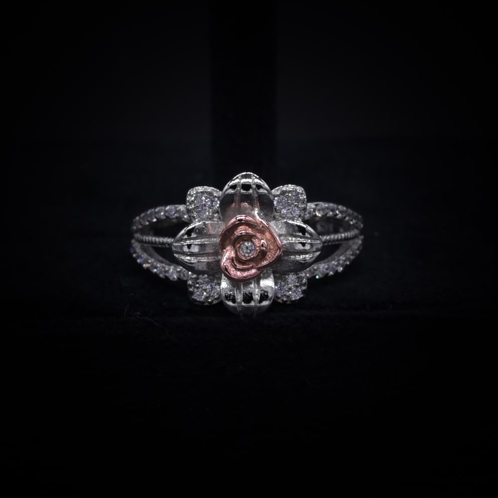 Royale Blossom Halo Ring – Italian 92.5 Silver Luxury Edition