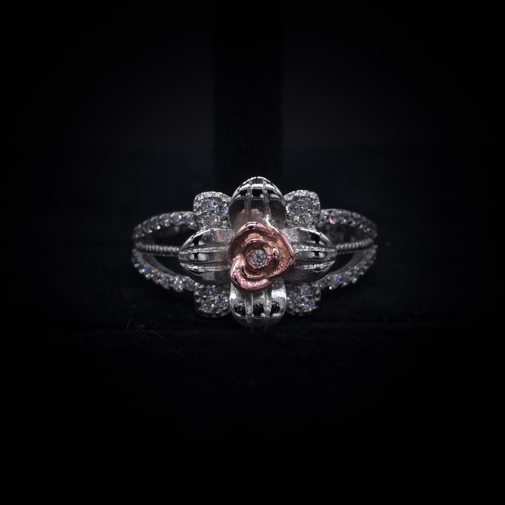 Royale Blossom Halo Ring – Italian 92.5 Silver Luxury Edition