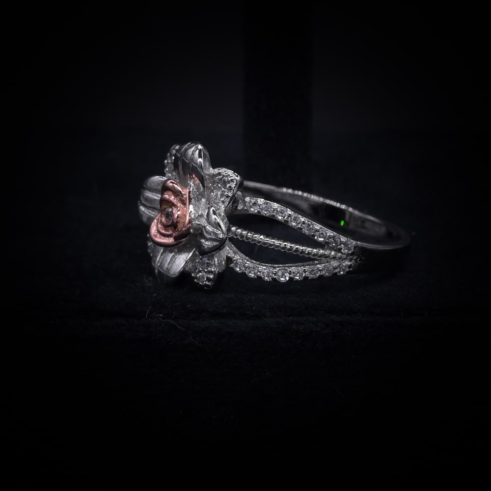 Royale Blossom Halo Ring – Italian 92.5 Silver Luxury Edition