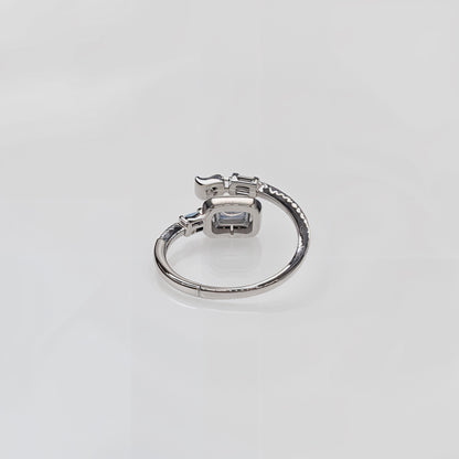 “Regal Emerald-Cut Halo Adjustable Ring – Italian 92.5 Silver Elegance”